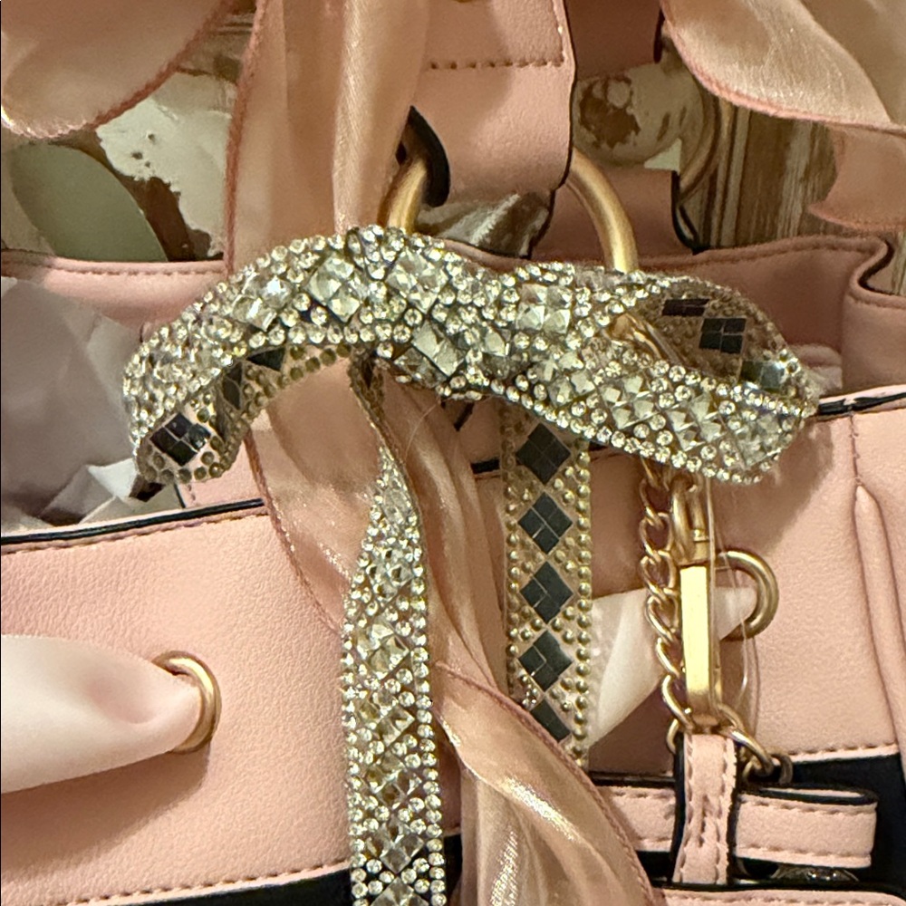 Juicy Couture Pink and Black Daydreamer Bag with sparkly rhinestones & Bows🩷 - Picture 5 of 17